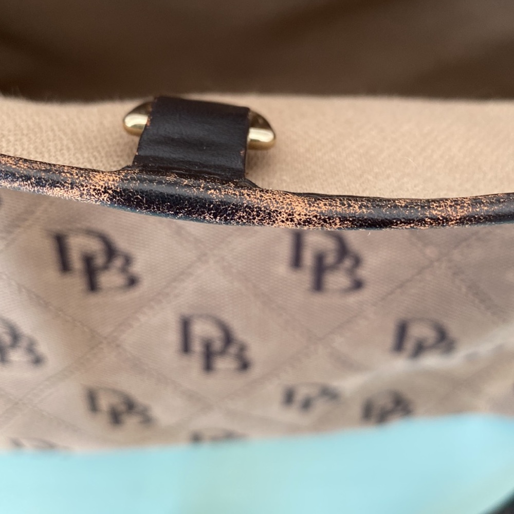 Dooney and Bourke handbag - Picture 4 of 4